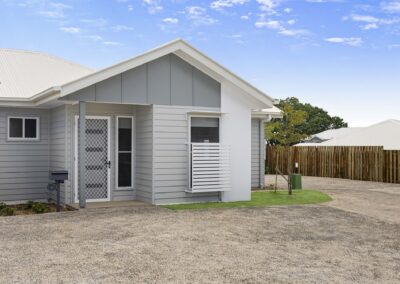 24 Drayton Road, Harristown QLD